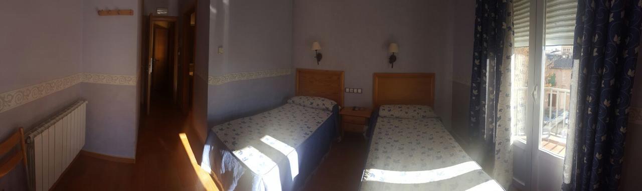 Hostal Restaurante San Juan Моліна-де-Араґон Екстер'єр фото